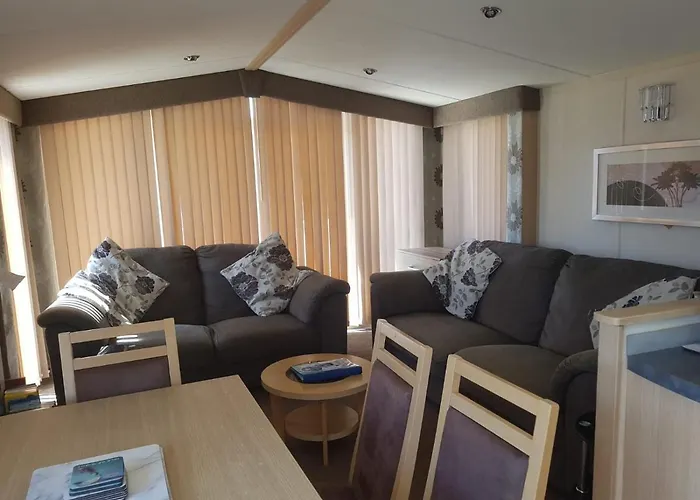 6 Berth Holiday Home On Ocean Edge Near Morecambe